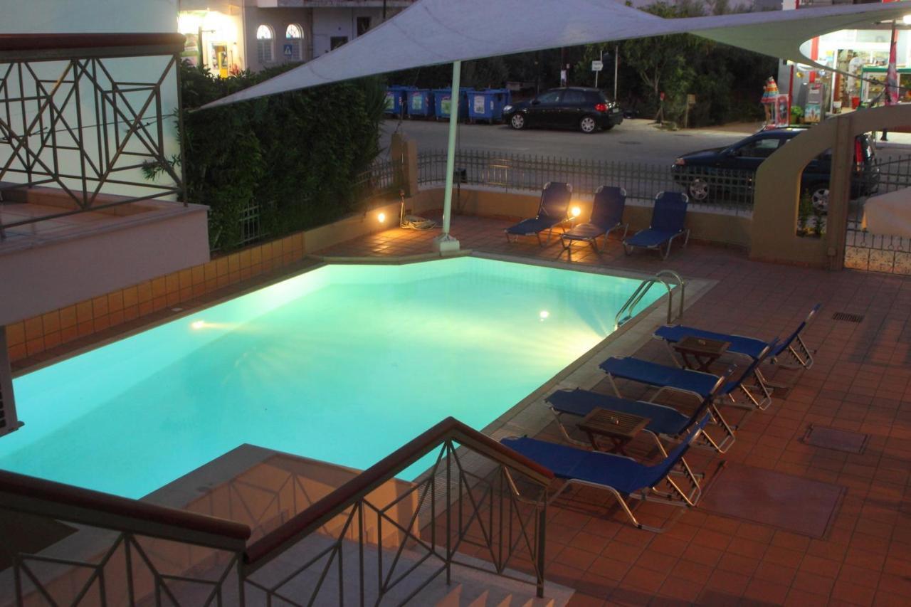 ניקיאנה Vicky Apartments מראה חיצוני תמונה