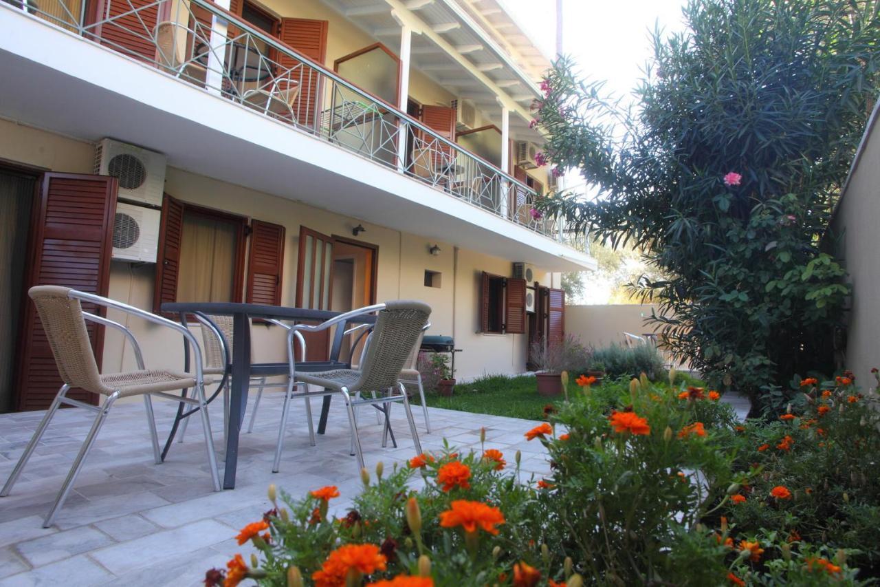 ניקיאנה Vicky Apartments מראה חיצוני תמונה