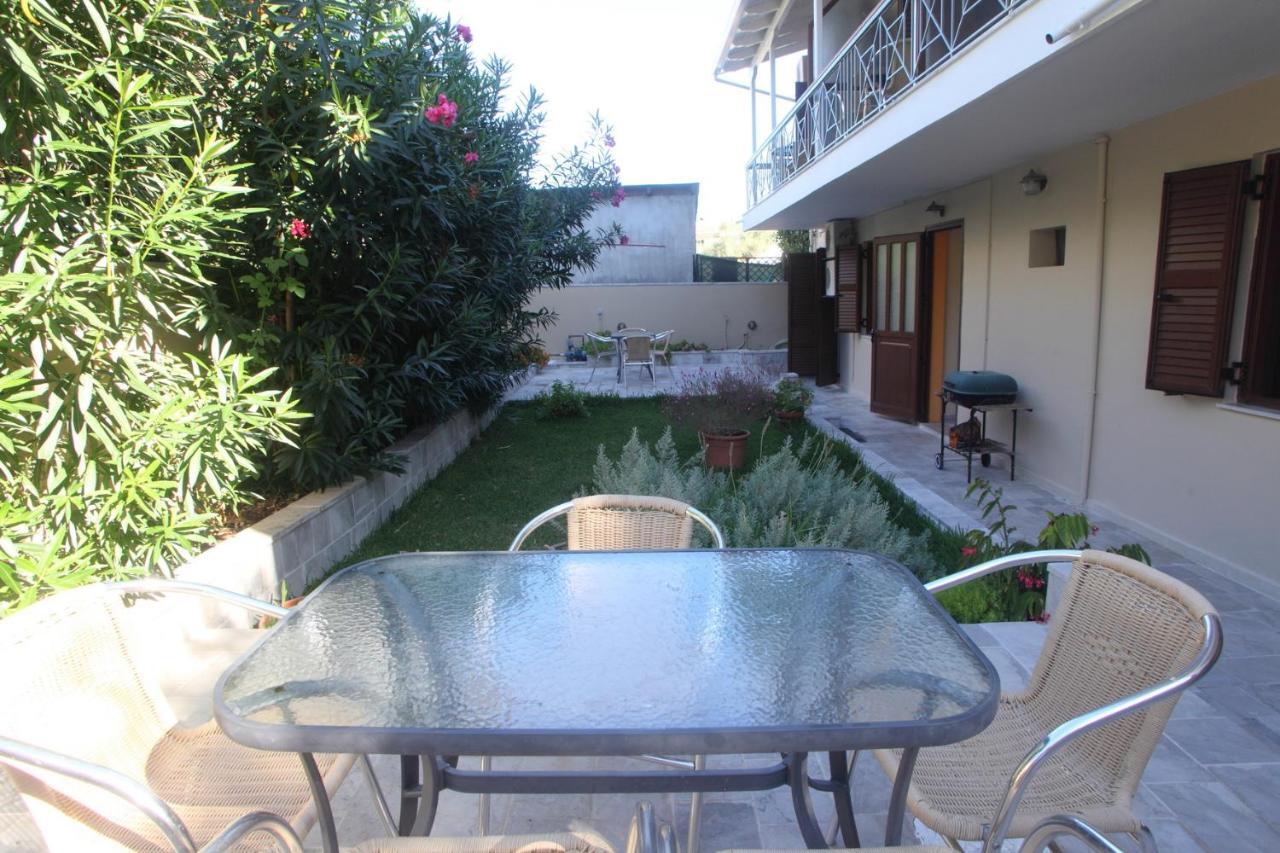 ניקיאנה Vicky Apartments מראה חיצוני תמונה