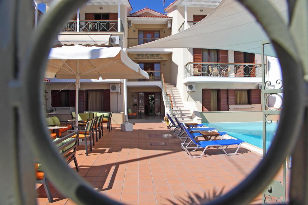 ניקיאנה Vicky Apartments מראה חיצוני תמונה