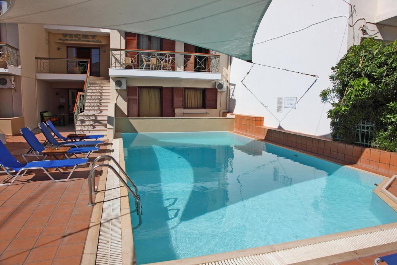 ניקיאנה Vicky Apartments מראה חיצוני תמונה